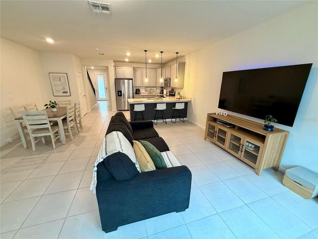 10923 LEAFSHORE LOOP, Orlando, FL 32829