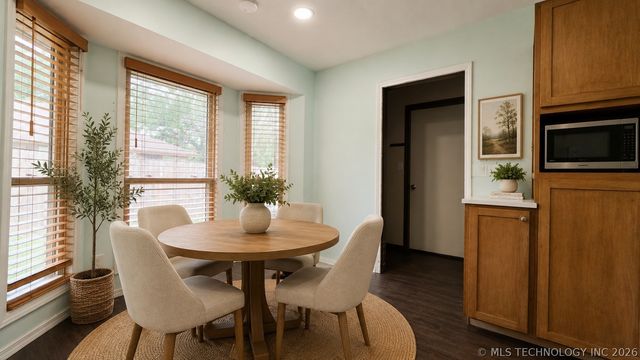 2503 Parkwood Drive, Claremore, OK 74017