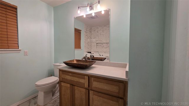 2503 Parkwood Drive, Claremore, OK 74017