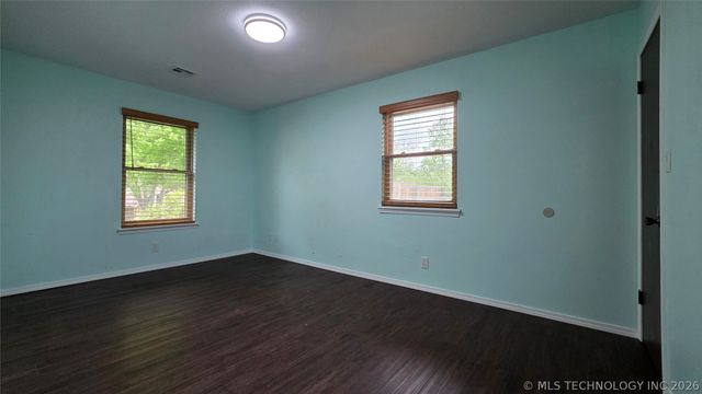 2503 Parkwood Drive, Claremore, OK 74017