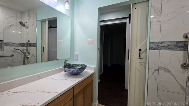 2503 Parkwood Drive, Claremore, OK 74017
