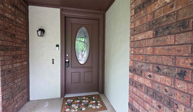 2503 Parkwood Drive, Claremore, OK 74017