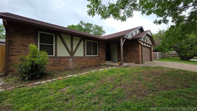 2503 Parkwood Drive, Claremore, OK 74017