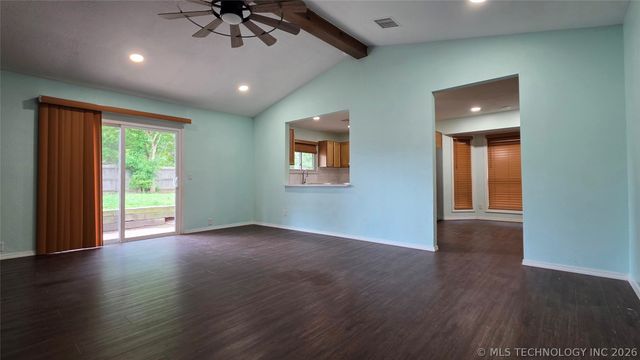 2503 Parkwood Drive, Claremore, OK 74017
