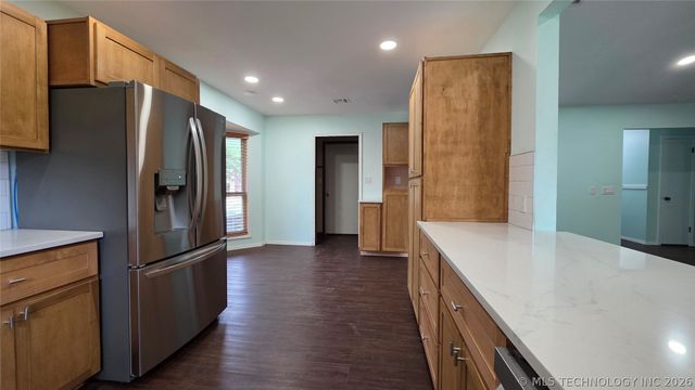 2503 Parkwood Drive, Claremore, OK 74017