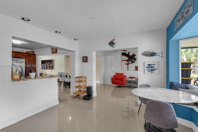 11311 NW 23rd St, Pembroke Pines, FL 33026