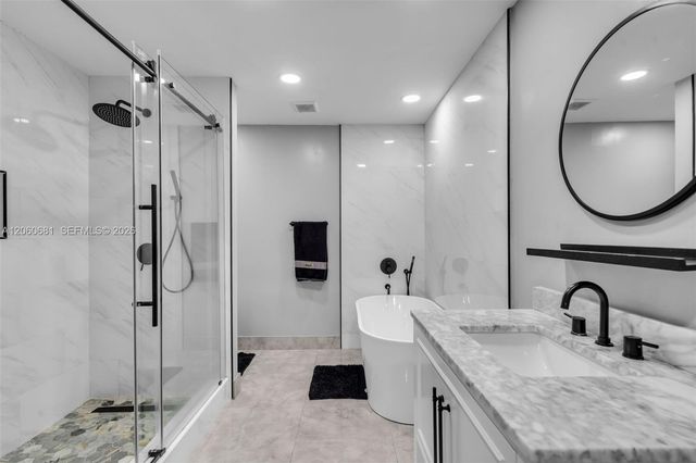 11311 NW 23rd St, Pembroke Pines, FL 33026