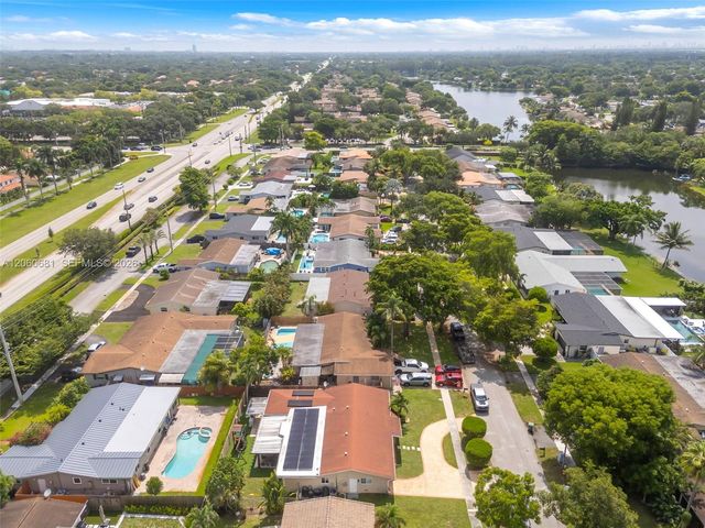 11311 NW 23rd St, Pembroke Pines, FL 33026