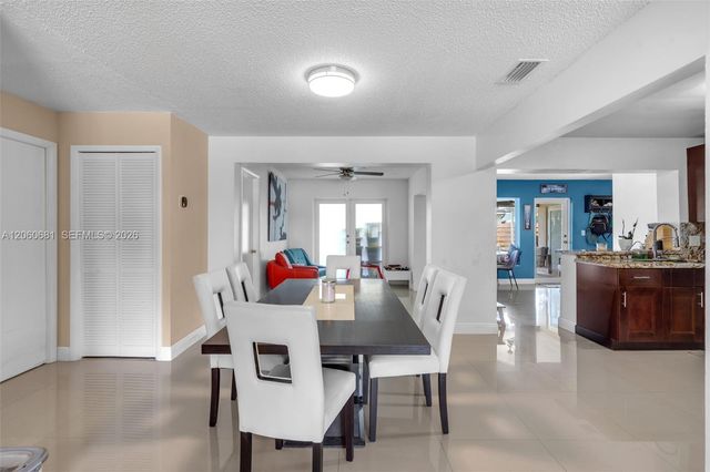 11311 NW 23rd St, Pembroke Pines, FL 33026