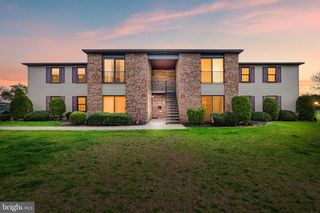 32 BRIGHTON PL #BUILDING E, Sewell, NJ 08080