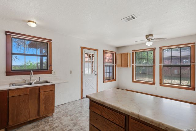 11943 WHITE BIRCH ST, San Antonio, TX 78245