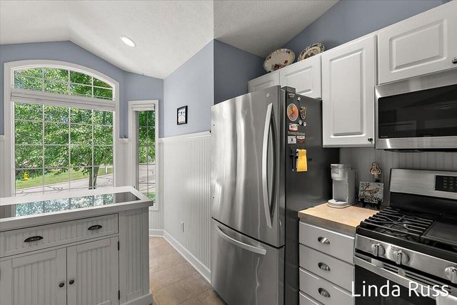 3912 Pemberton Drive 45, Grand Rapids, MI 49508