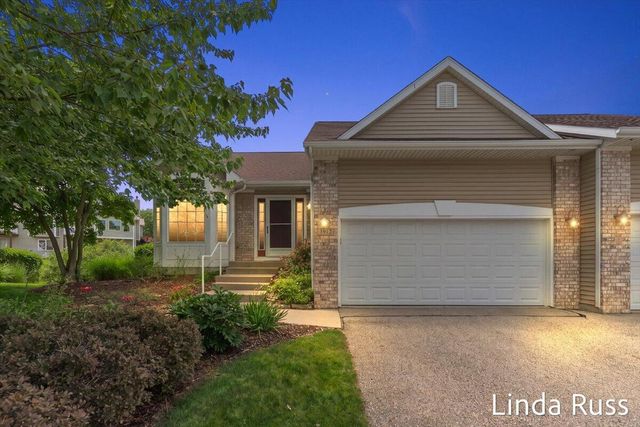 3912 Pemberton Drive 45, Grand Rapids, MI 49508