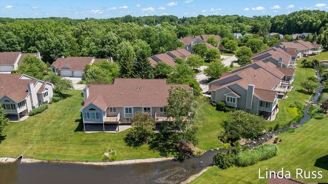 3912 Pemberton Drive 45, Grand Rapids, MI 49508