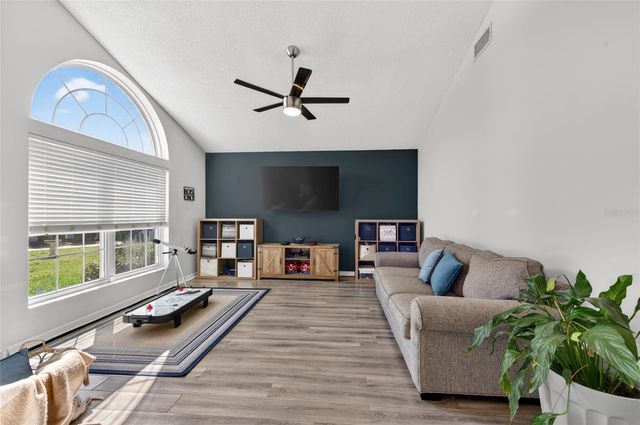 5 FARR PLACE, Palm Coast, FL 32137