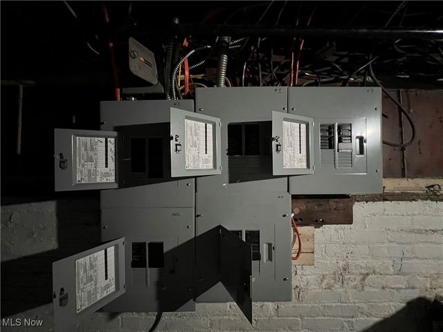 999 E 143rd Street, Cleveland, OH 44110