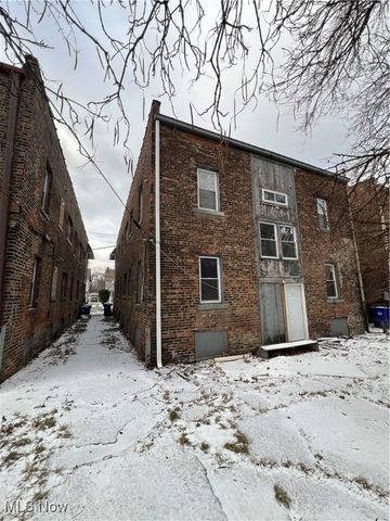 999 E 143rd Street, Cleveland, OH 44110