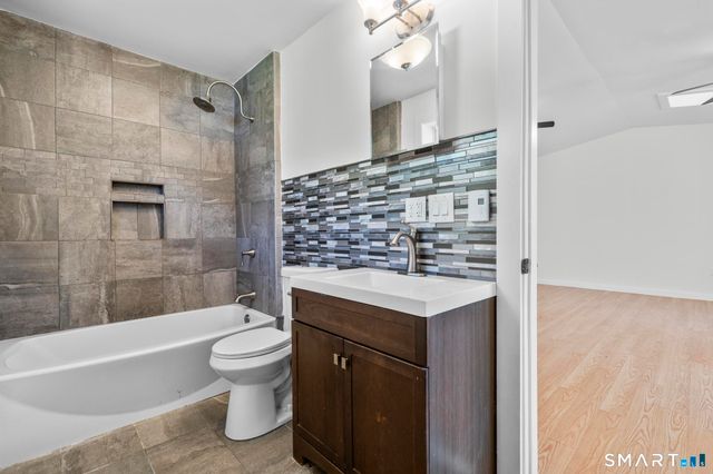 12 Garden Court, Groton, CT 06355