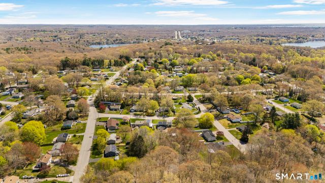 12 Garden Court, Groton, CT 06355