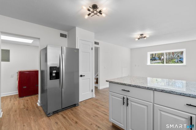12 Garden Court, Groton, CT 06355
