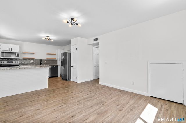 12 Garden Court, Groton, CT 06355