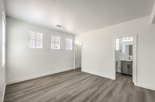 1304 Kingdom Street, Las Vegas, NV 89117