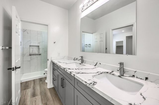 1304 Kingdom Street, Las Vegas, NV 89117