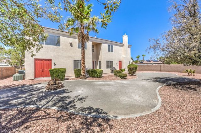 1304 Kingdom Street, Las Vegas, NV 89117