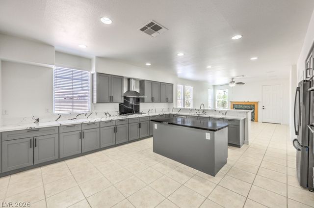 1304 Kingdom Street, Las Vegas, NV 89117