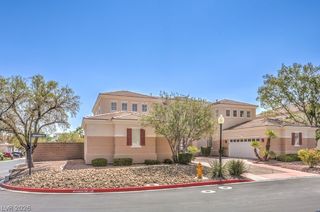 1304 Kingdom Street, Las Vegas, NV 89117
