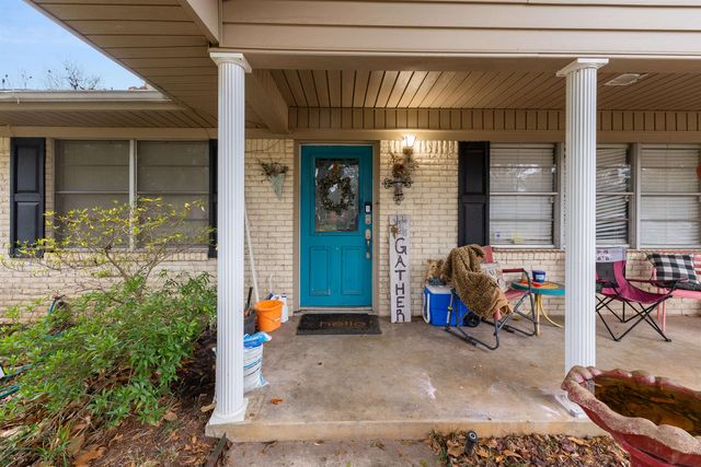 2510 Wychelm Dr, Kilgore, TX 75662