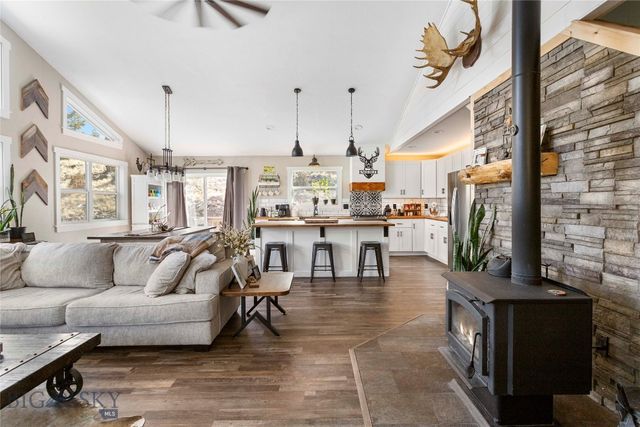 960 Tenderfoot Trail, Ramsay, MT 59748