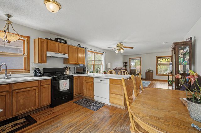 1484 Hazelwood Street, Saint Paul, MN 55106