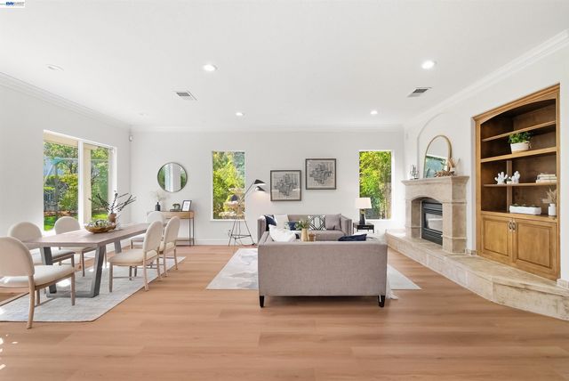 5226 Pisa Ct, San Jose, CA 95138