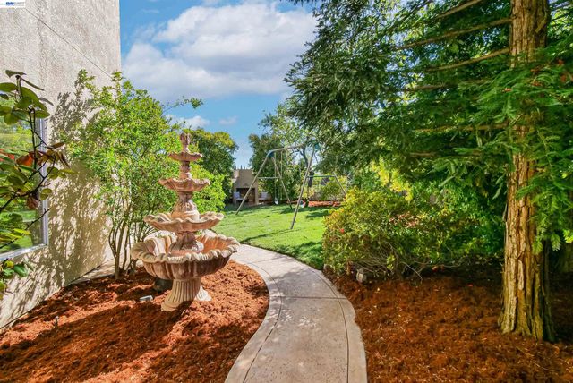 5226 Pisa Ct, San Jose, CA 95138