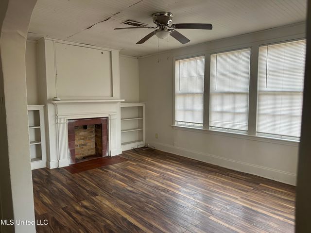 4413 Dixie Drive, Jackson, MS 39209