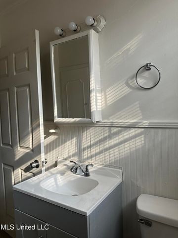 4413 Dixie Drive, Jackson, MS 39209