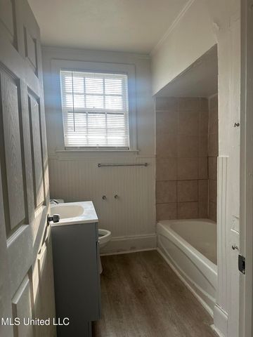 4413 Dixie Drive, Jackson, MS 39209