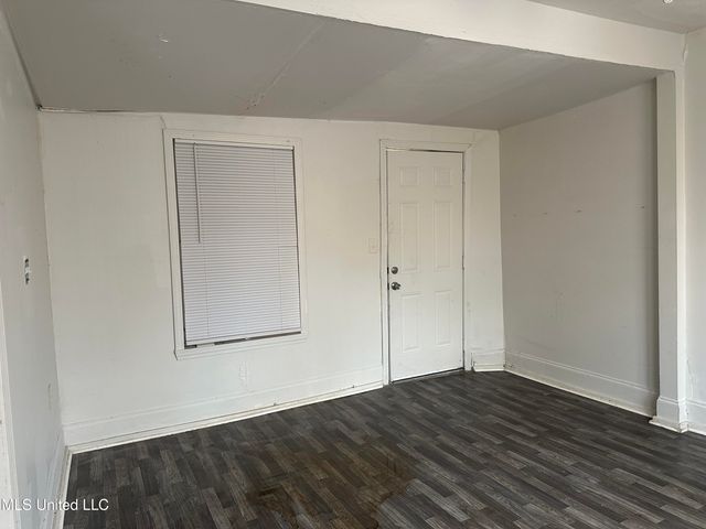 4413 Dixie Drive, Jackson, MS 39209