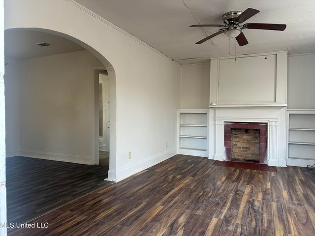 4413 Dixie Drive, Jackson, MS 39209