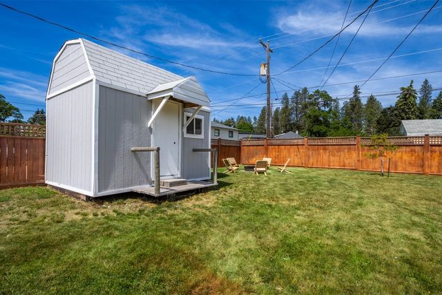 306 W 3rd St, Cheney, WA 99004