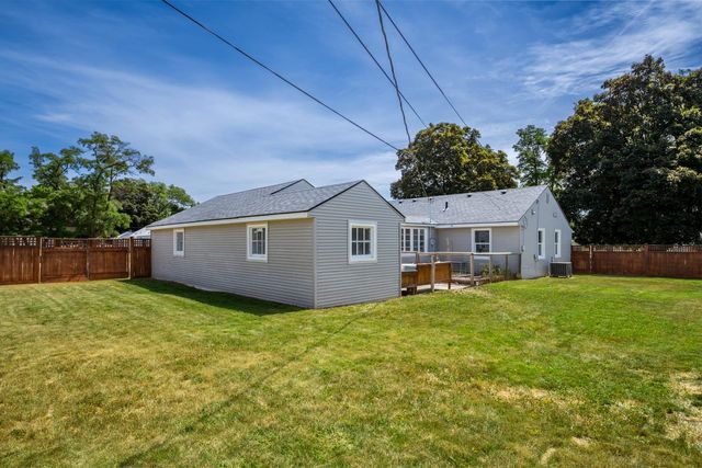 306 W 3rd St, Cheney, WA 99004