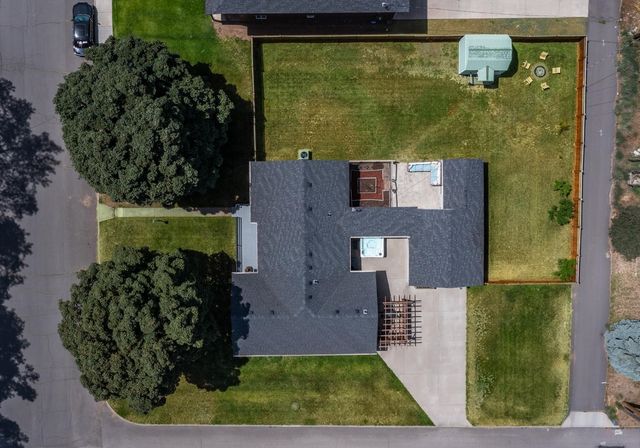 306 W 3rd St, Cheney, WA 99004