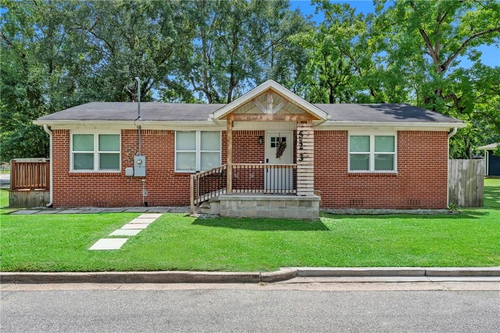 523 Helveston Street, Mobile, AL 36617 — photo 2