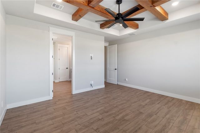 7823 Luke Ct, Bryan, TX 77808