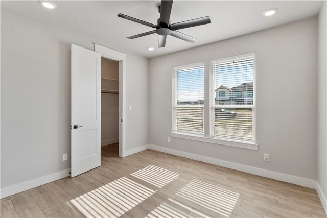 7823 Luke Ct, Bryan, TX 77808