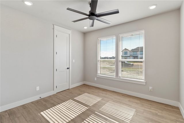 7823 Luke Ct, Bryan, TX 77808
