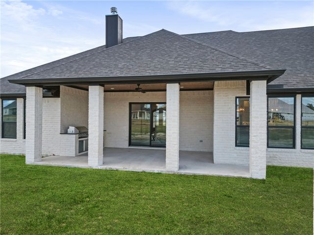 7823 Luke Ct, Bryan, TX 77808