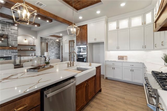 7823 Luke Ct, Bryan, TX 77808