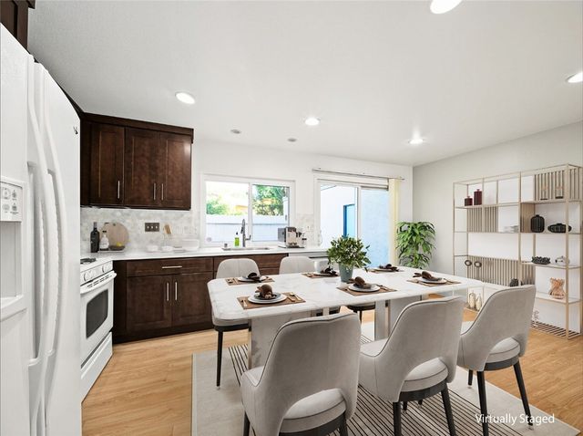 27564 Rondell, Agoura Hills, CA 91301